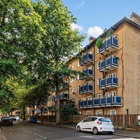 One Bedroom Apartment Лондон Экстерьер фото